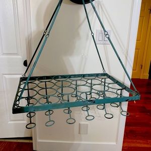 Farmhouse Antique style wine bottle holder